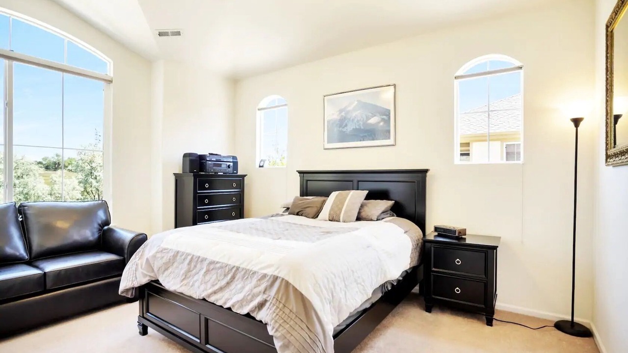 Photo of Bedroom in North Central Westminster
