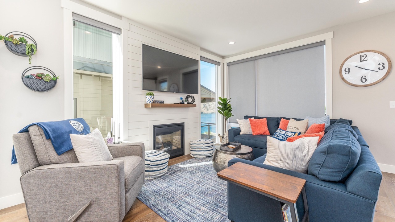 Photo of Livingroom in Chelan