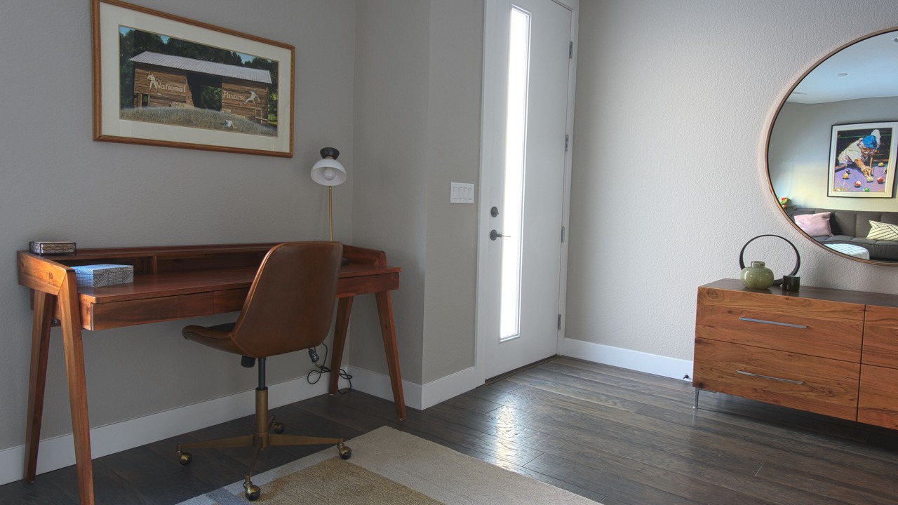 Photo of Bedroom in Lincoln Park
