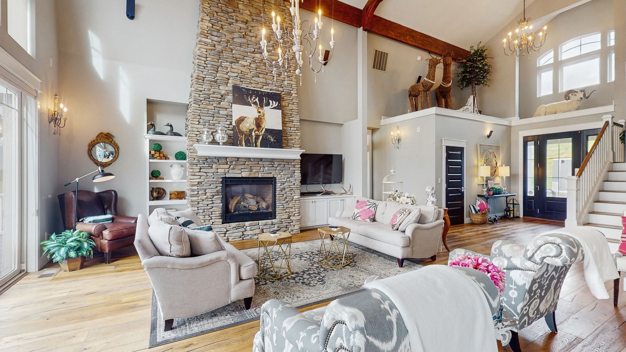Photo of Livingroom in Manson