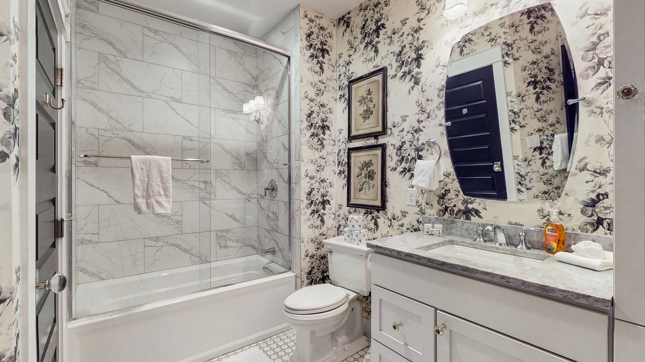 Photo of Bathroom in Manson