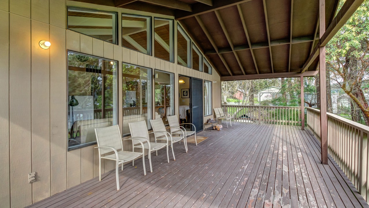 Photo of Patio Balcony in Lopez Island