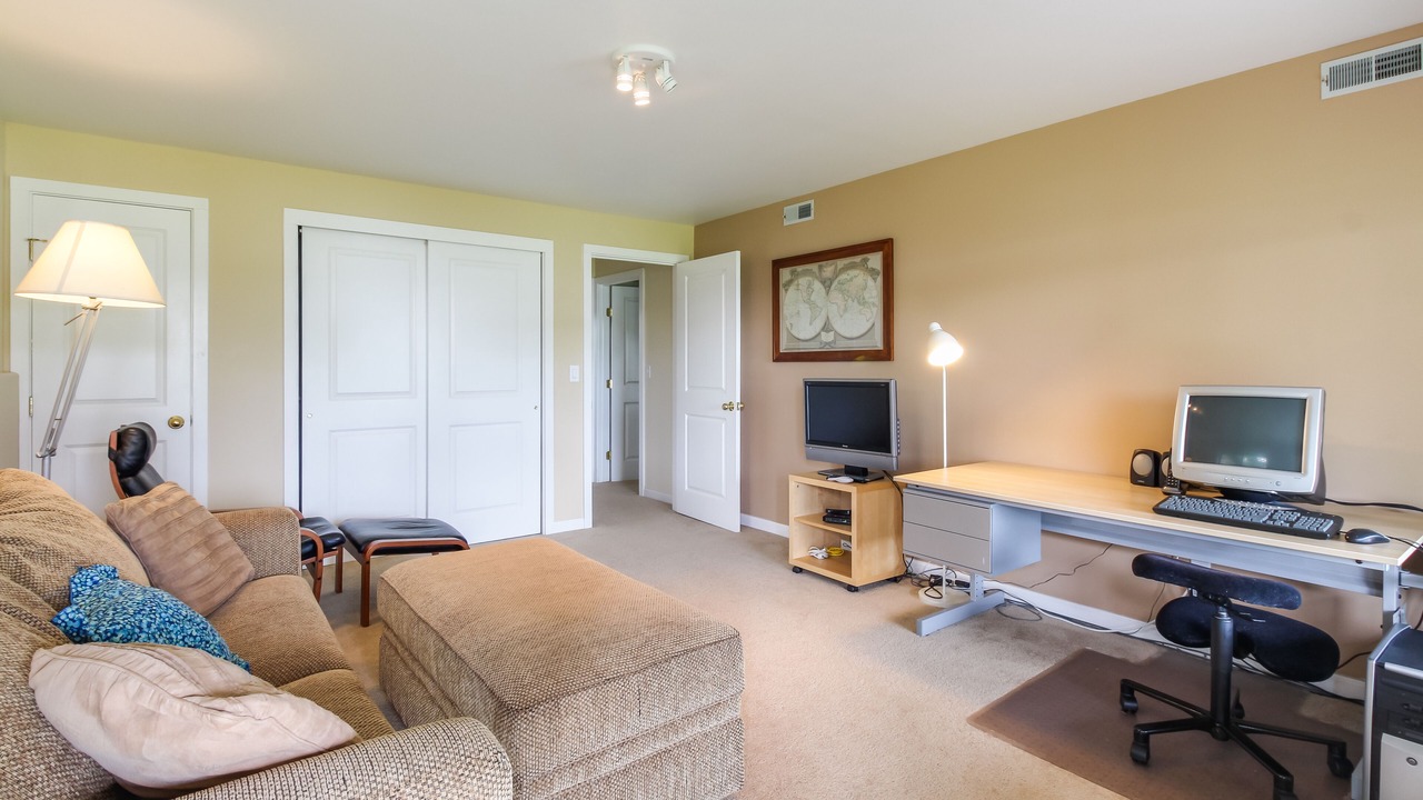 Photo of Livingroom in Lopez Island