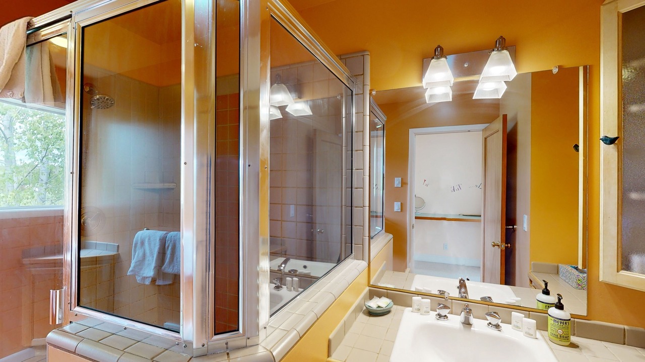 Photo of Bathroom in Lopez Island