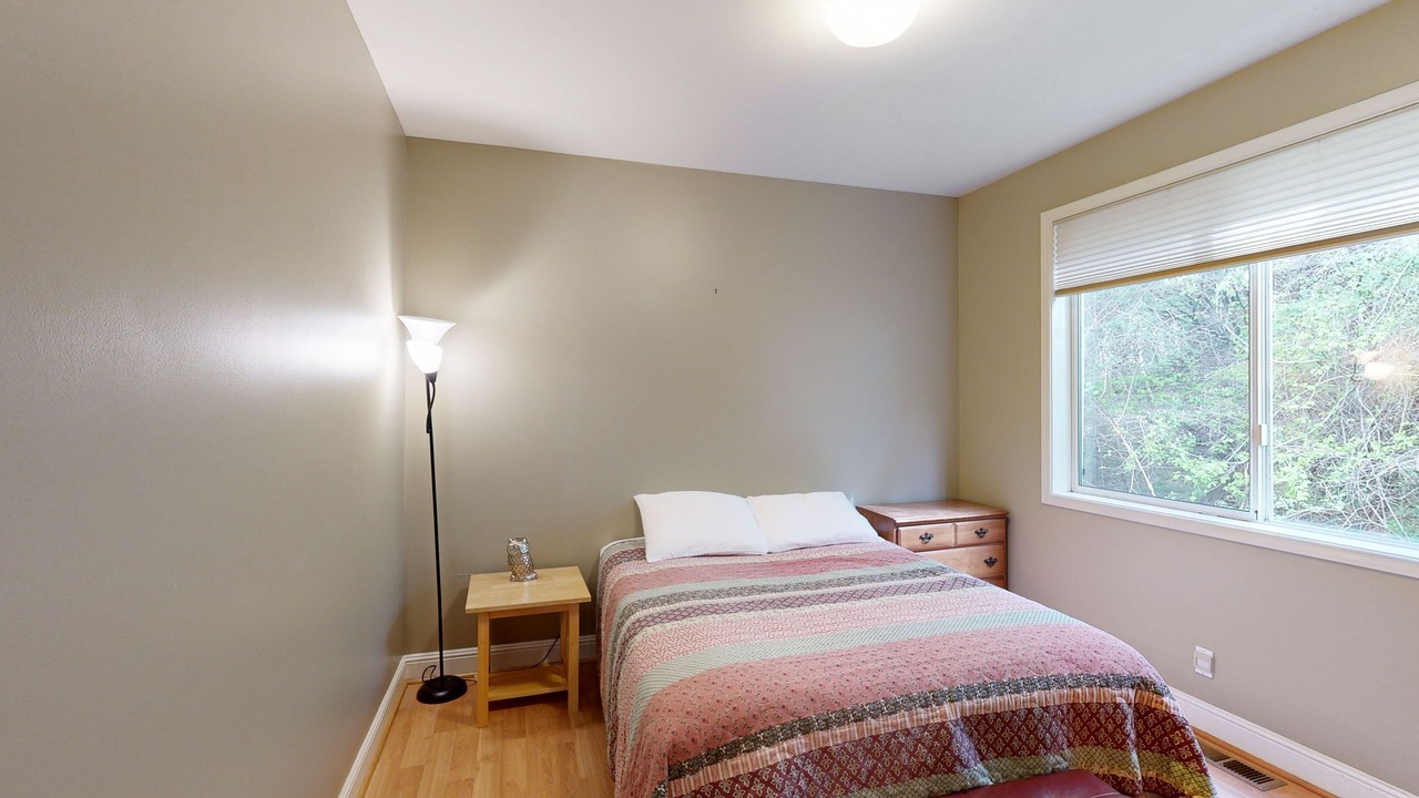 Photo of Bedroom in Lopez Island