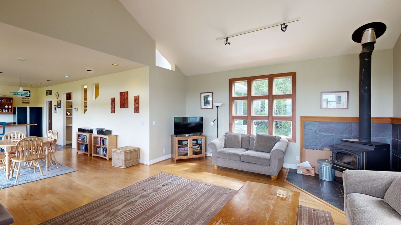 Photo of Livingroom in Lopez Island
