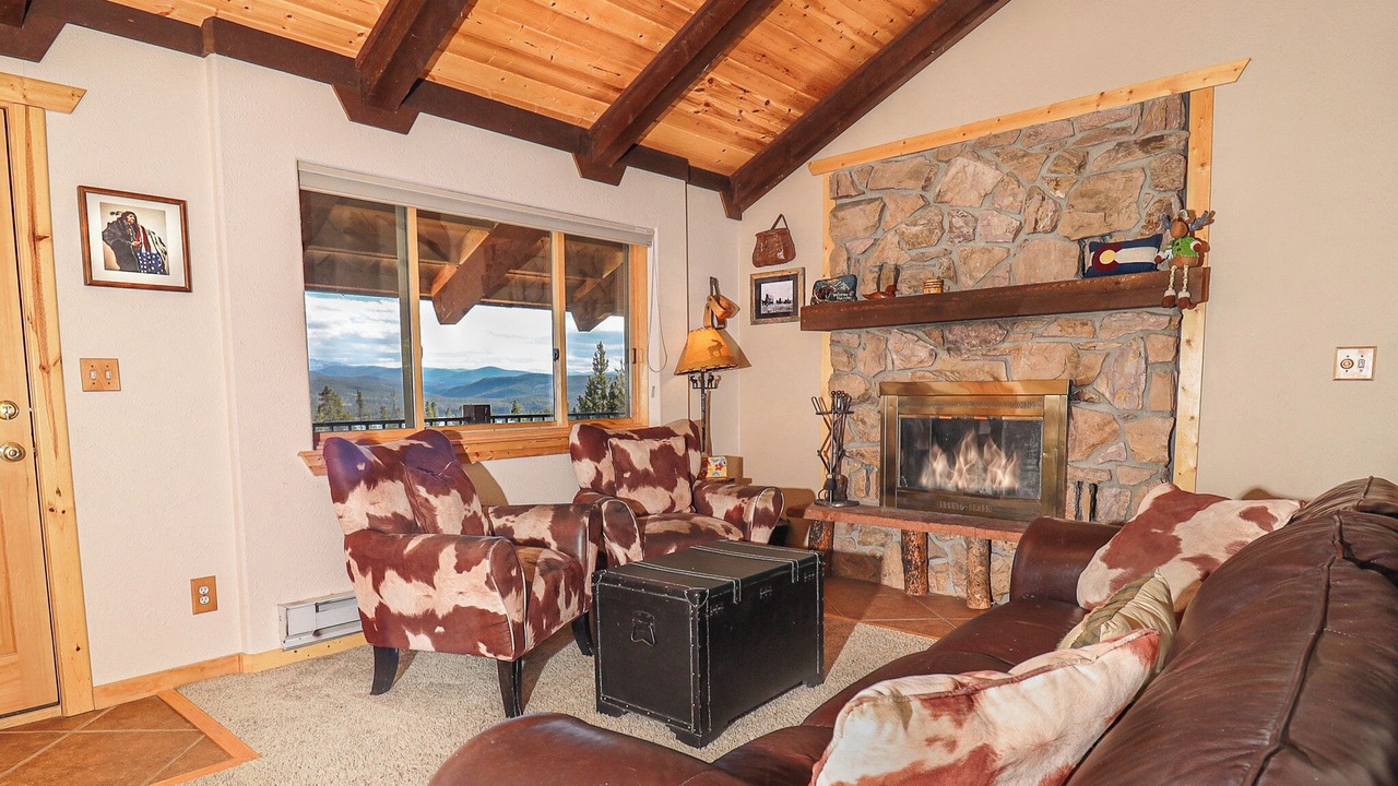 Photo of Livingroom in Grand Lake