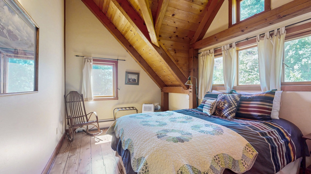 Photo of Bedroom in Chelan