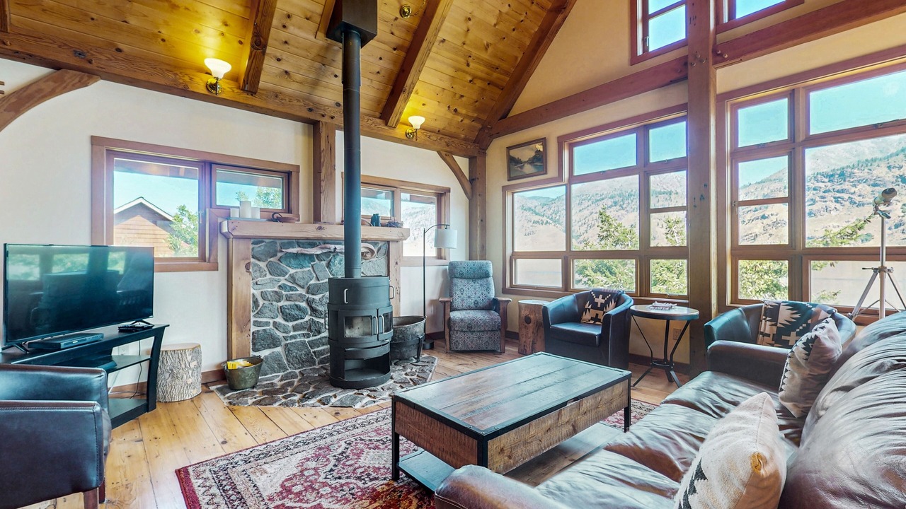 Photo of Livingroom in Chelan