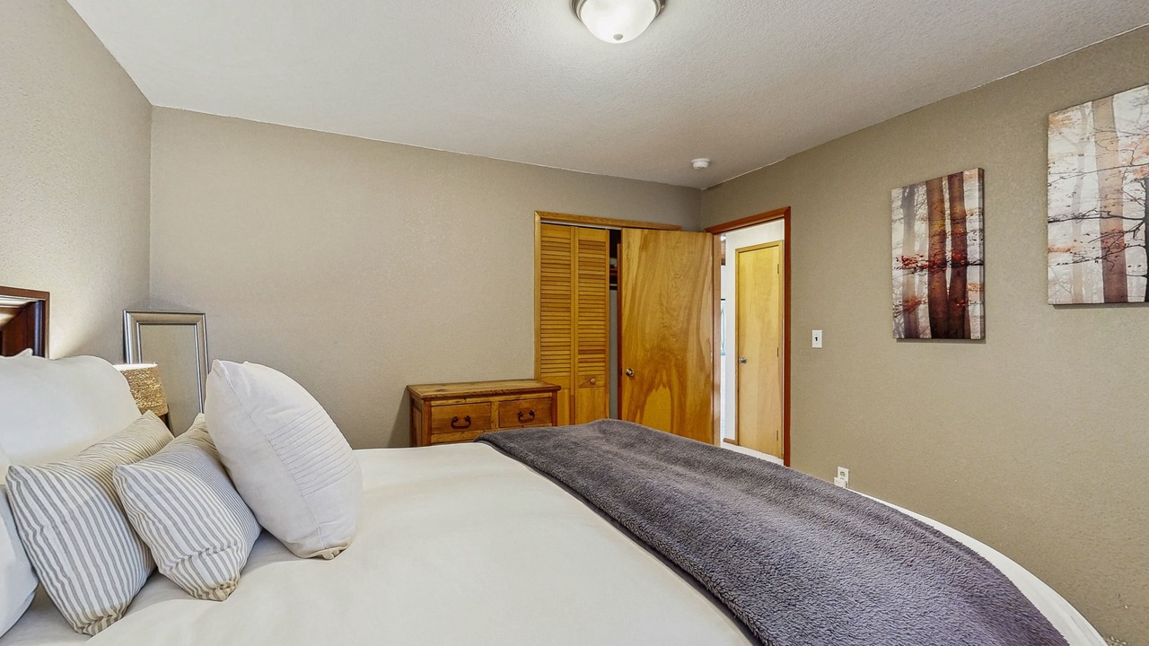 Photo of Bedroom in Chelan
