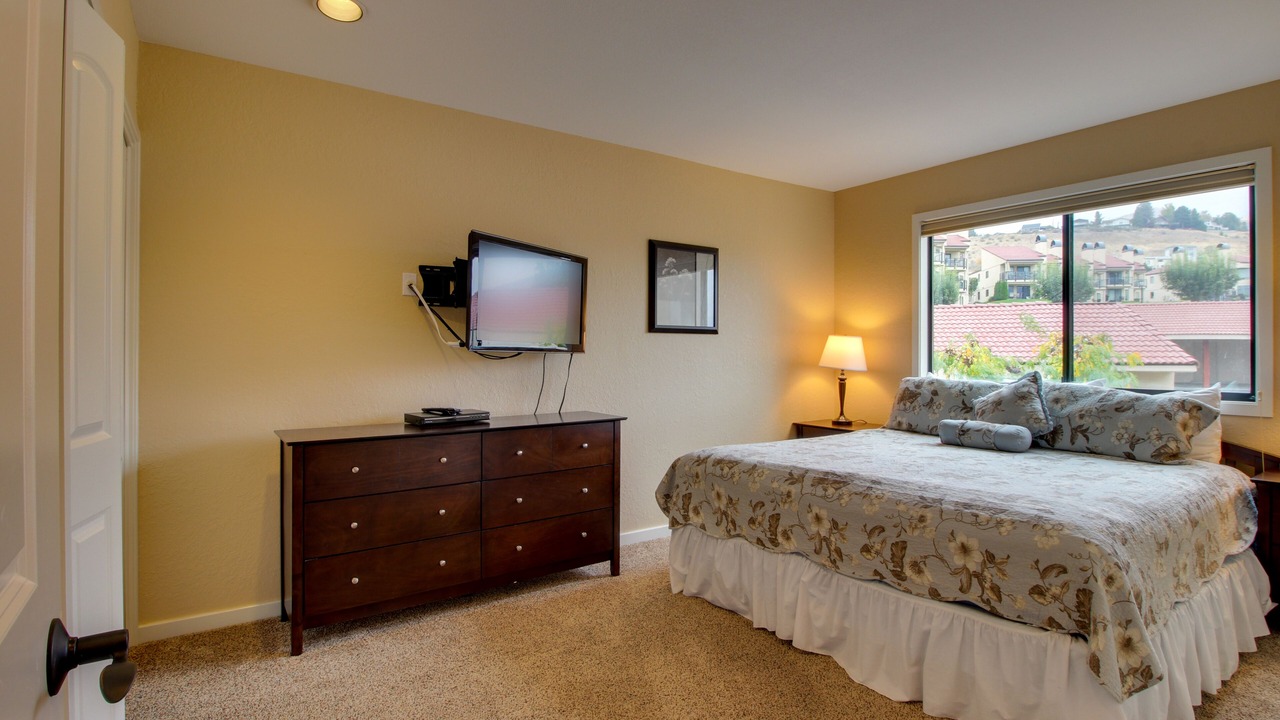 Photo of Bedroom in Chelan