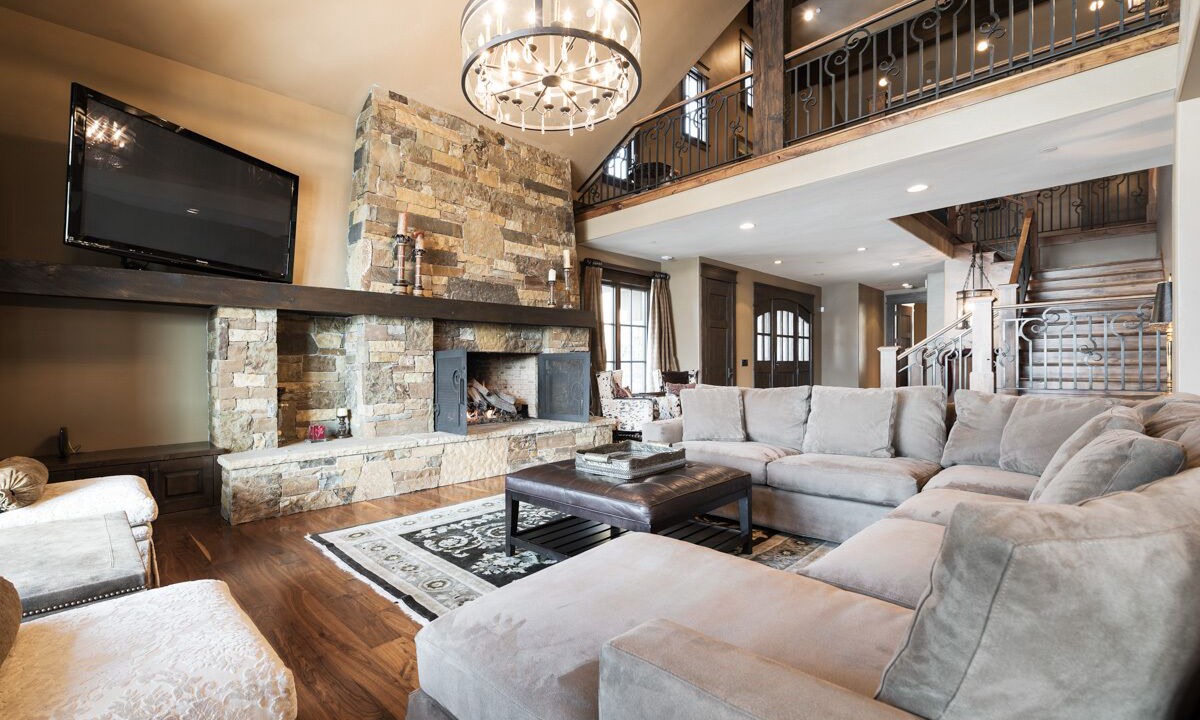 Photo of Livingroom in Deer Valley