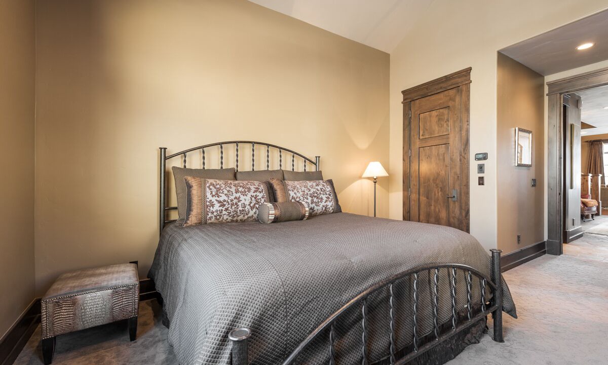 Photo of Bedroom in Deer Valley