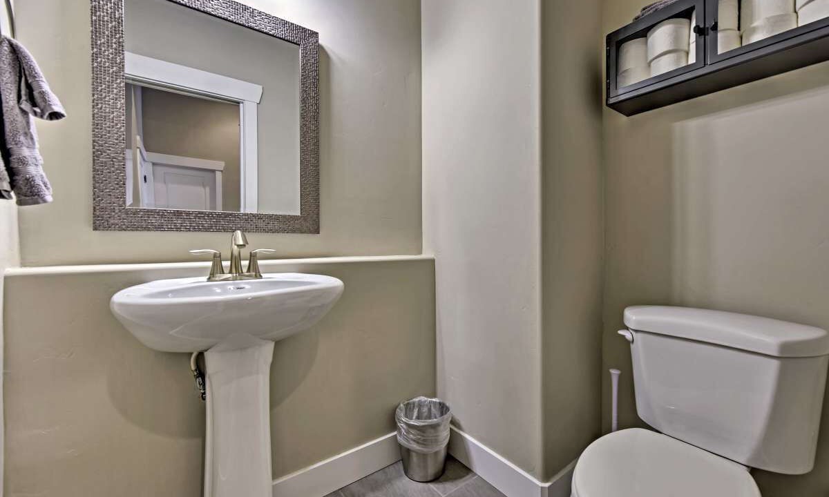 Photo of Bathroom in Pinebrook