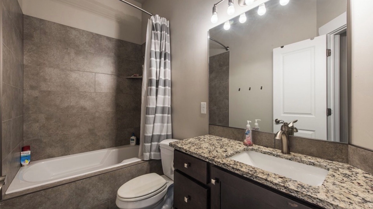 Photo of Bathroom in Pinebrook