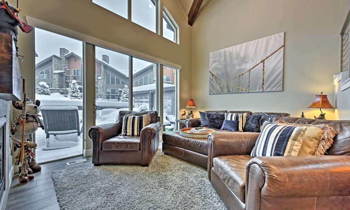 Photo of Livingroom in Pinebrook