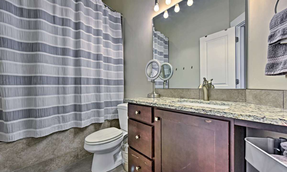 Photo of Bathroom in Pinebrook