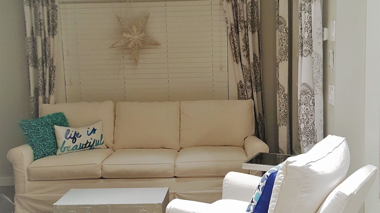 Photo of Livingroom in Oak Harbor