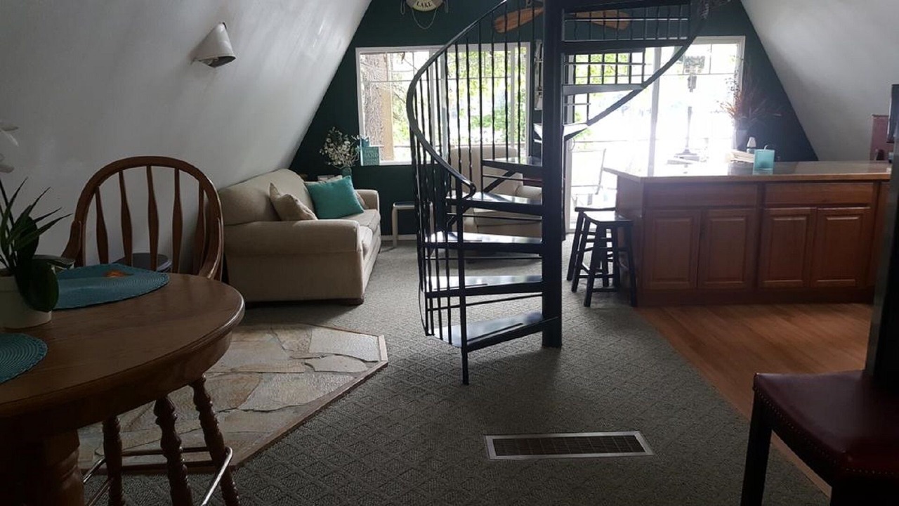 Photo of Livingroom in Newport
