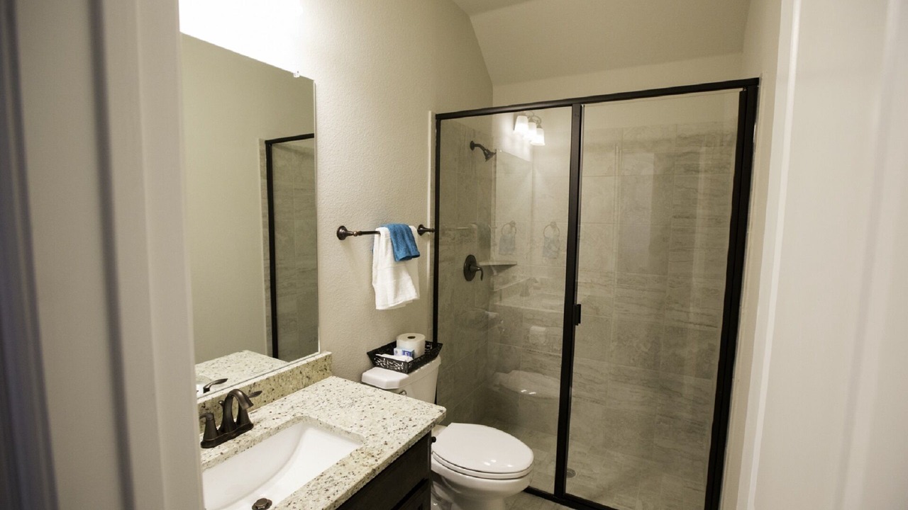 Photo of Bathroom in Las Colinas