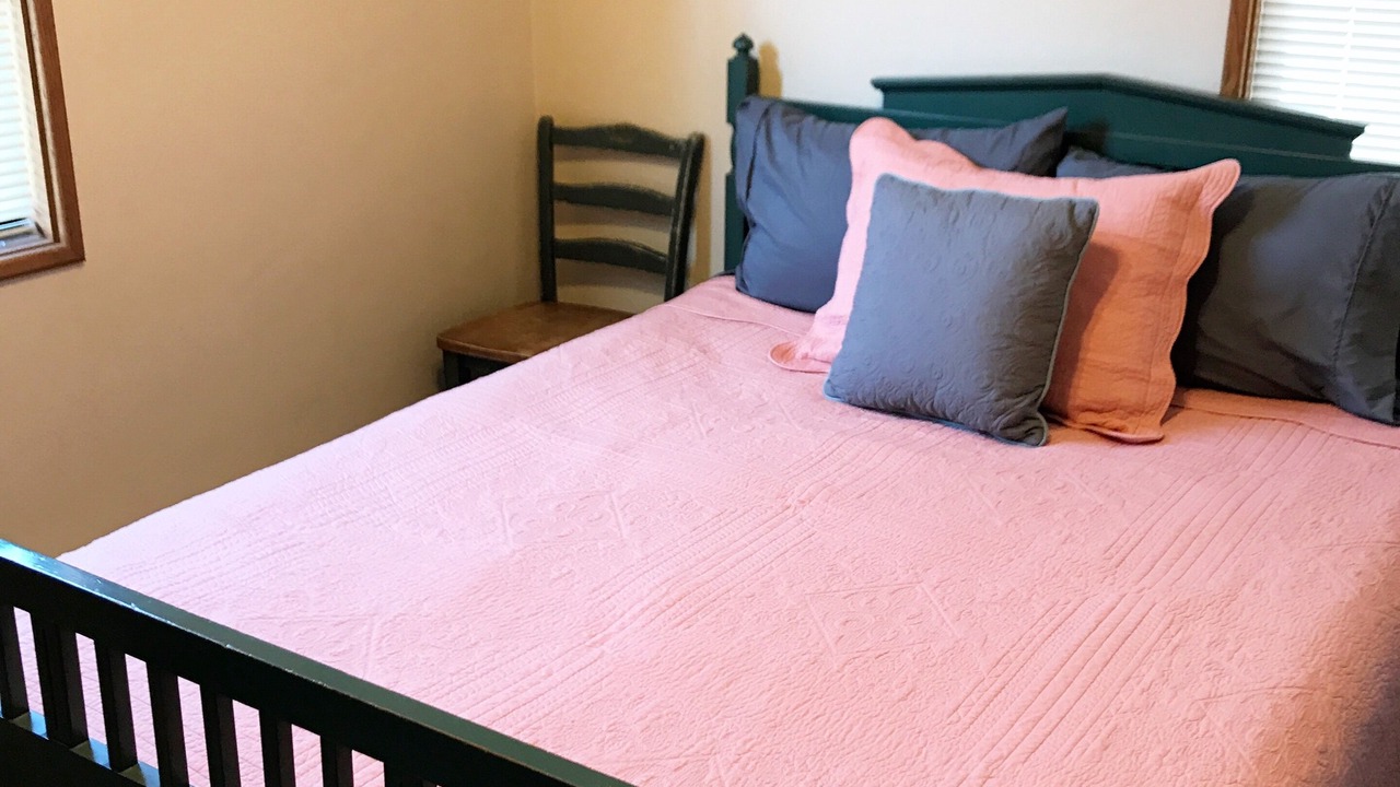 Photo of Bedroom in Chelan Falls