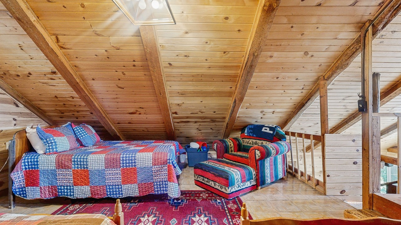 Photo of Bedroom in Cascade