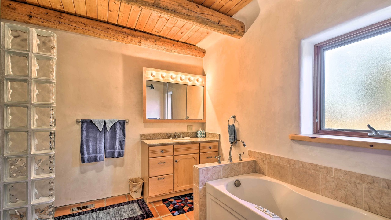 Photo of Bathroom in Cimarron