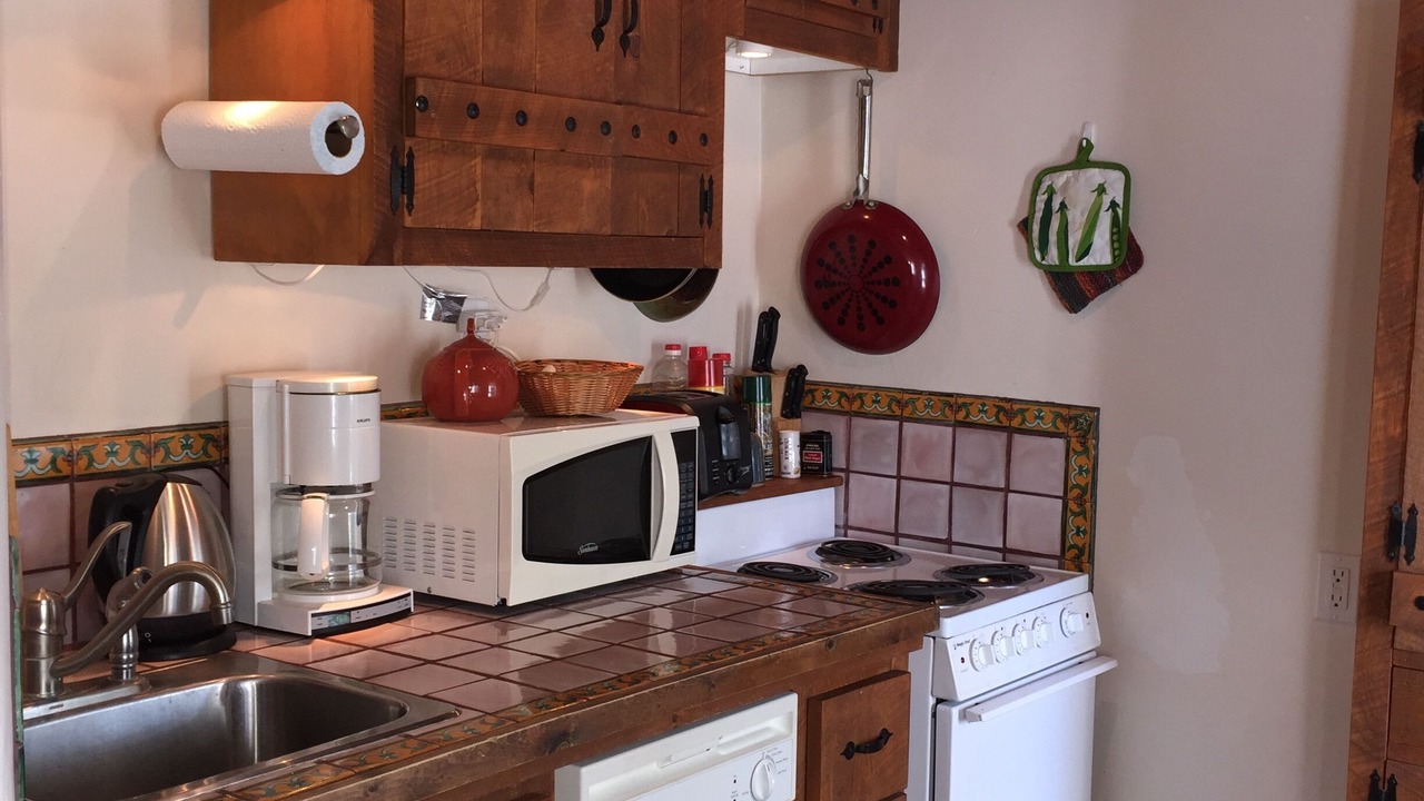 Photo of Kitchen in Alamedan Valley