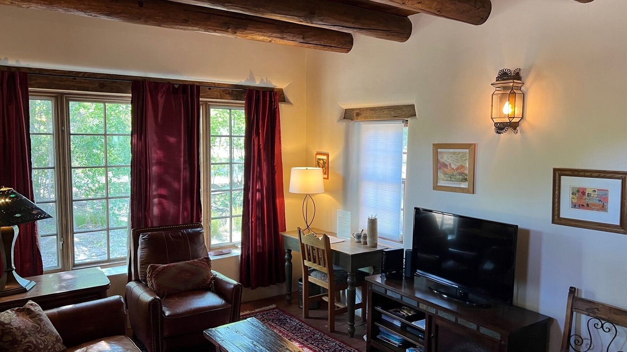 Photo of Livingroom in Alamedan Valley