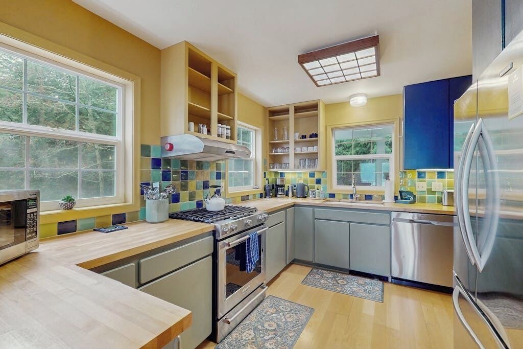 Photo of Kitchen in Eastsound