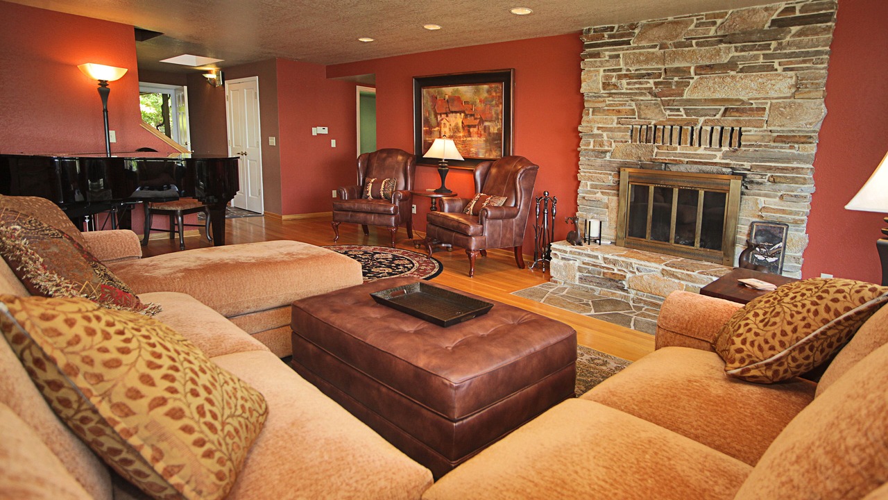 Photo of Livingroom in Langley