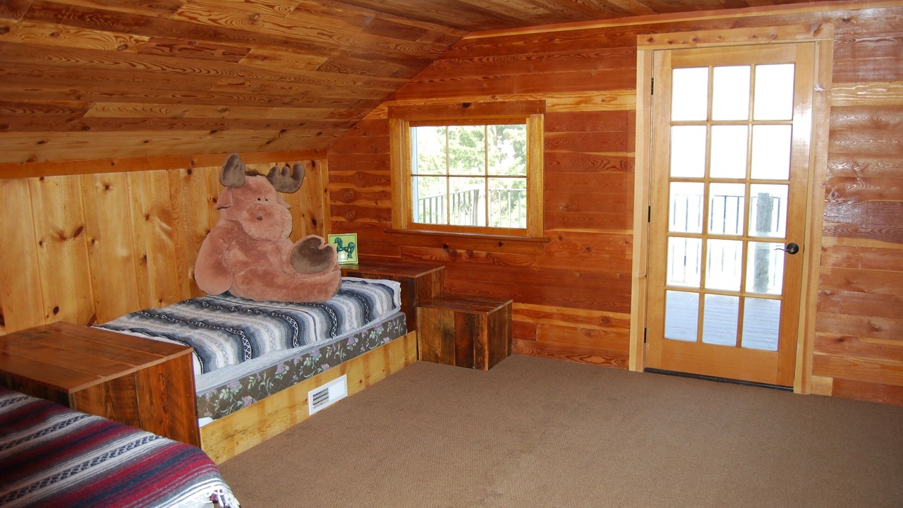 Photo of Bedroom in Okanogan County