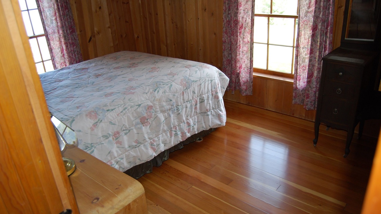 Photo of Bedroom in Okanogan County