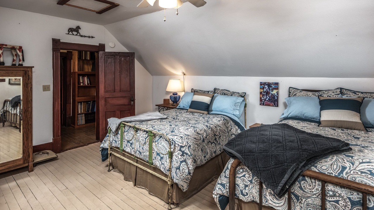 Photo of Bedroom in Glencoe