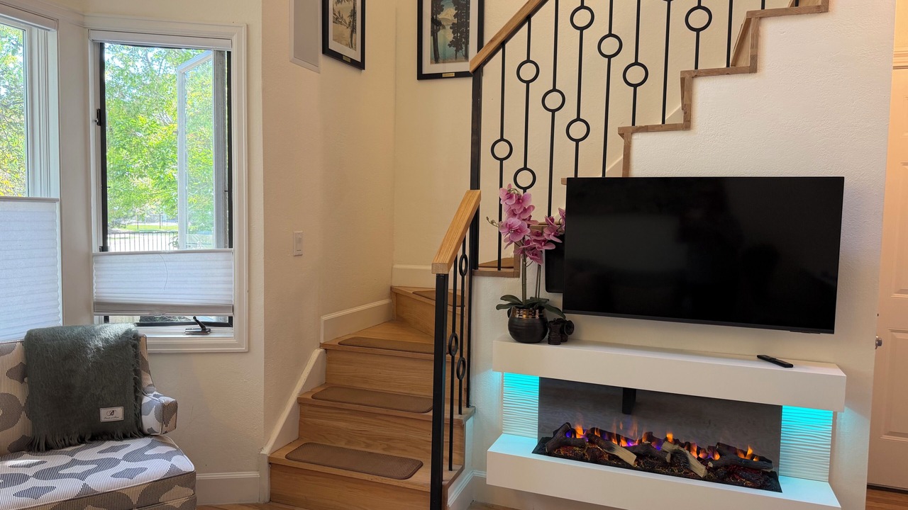 Photo of Livingroom in Whittier
