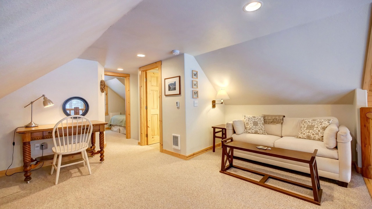 Photo of Livingroom in Winthrop