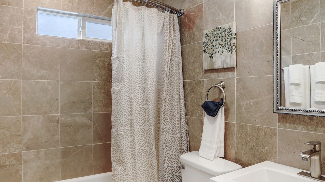 Photo of Bathroom in Albuquerque