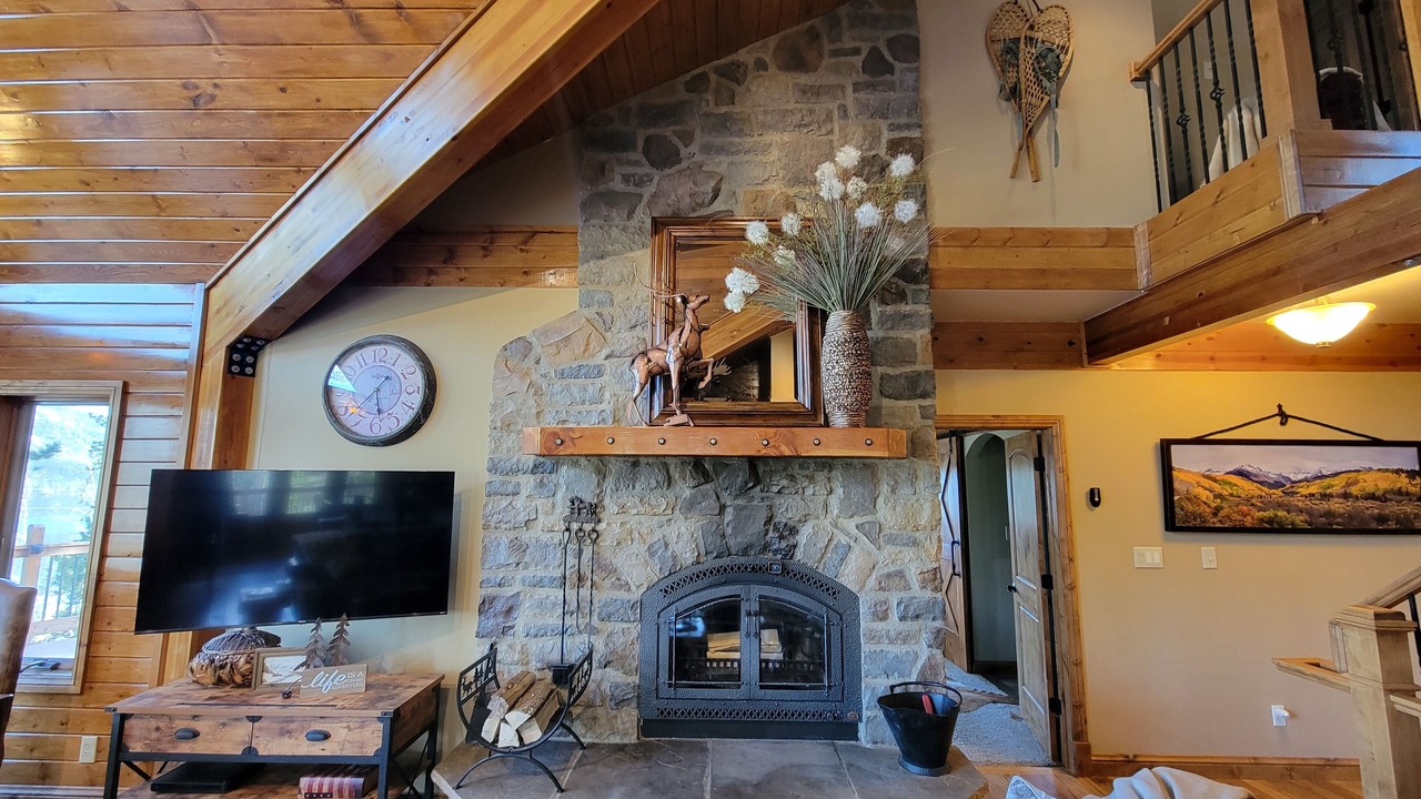 Photo of Livingroom in Grand Lake