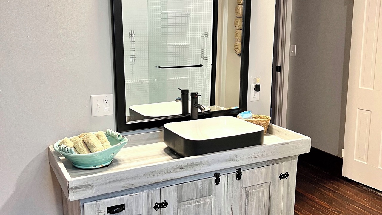 Photo of Bathroom in Thomas