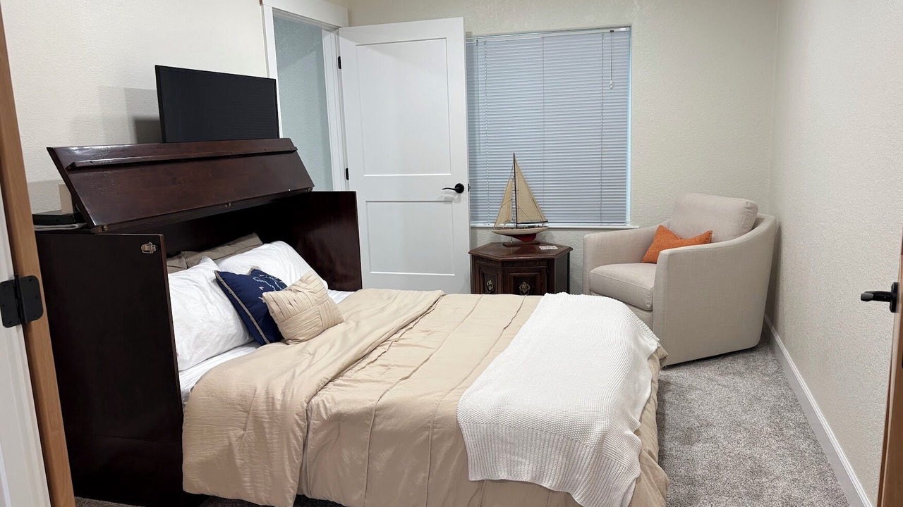 Photo of Bedroom in Davenport
