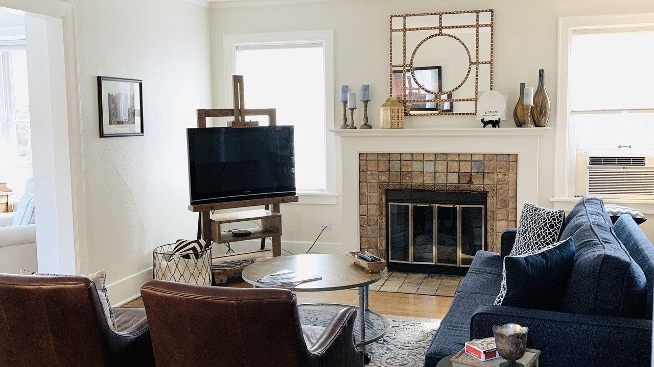 Photo of Livingroom in Country Club