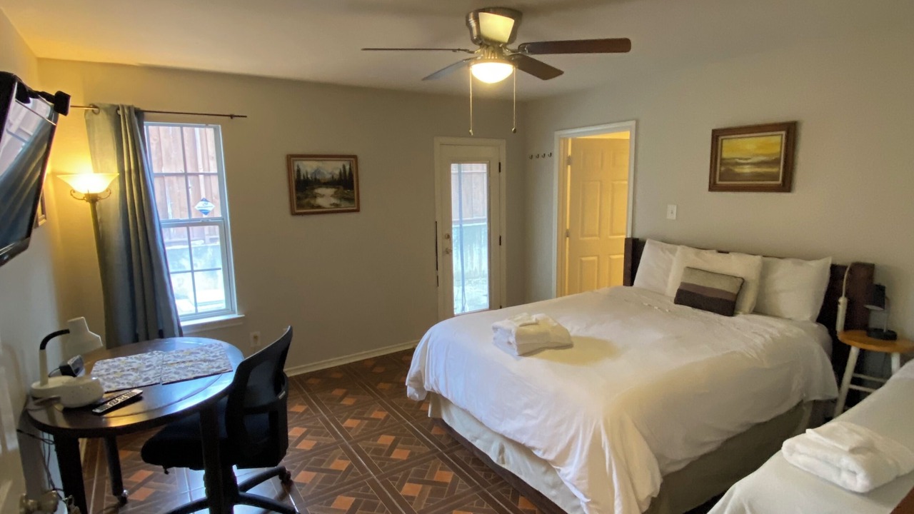 Photo of Bedroom in Dallas County