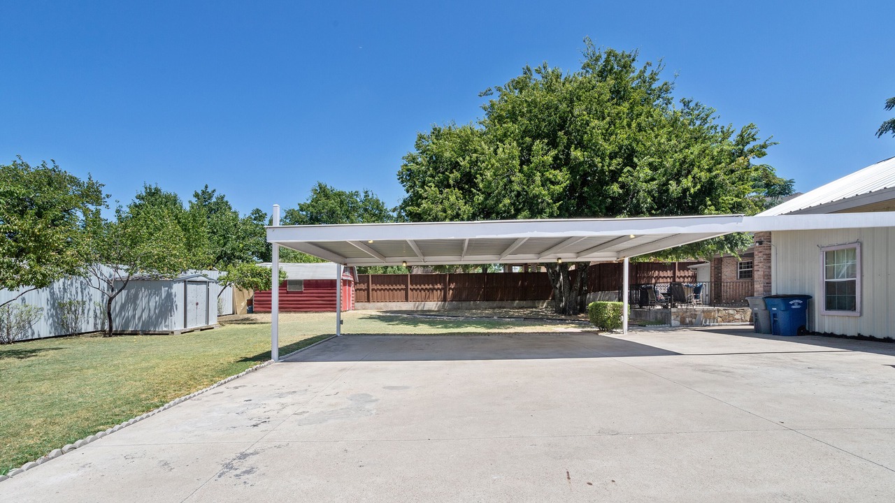 Photo of Others in Dallas County