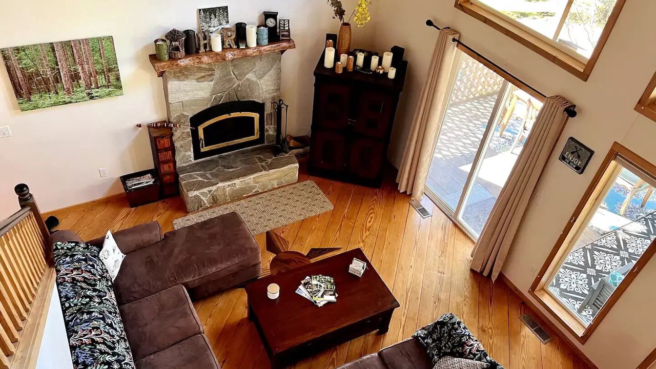 Photo of Livingroom in Silver Creek