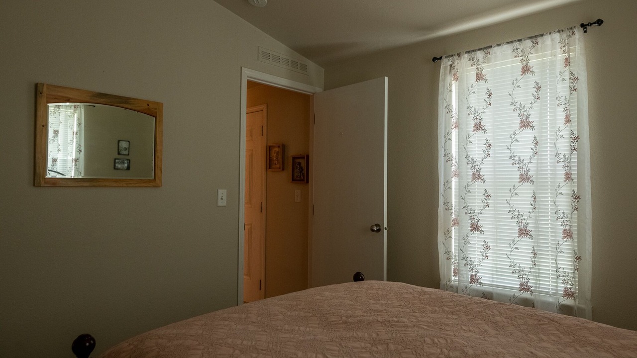 Photo of Bedroom in Oroville