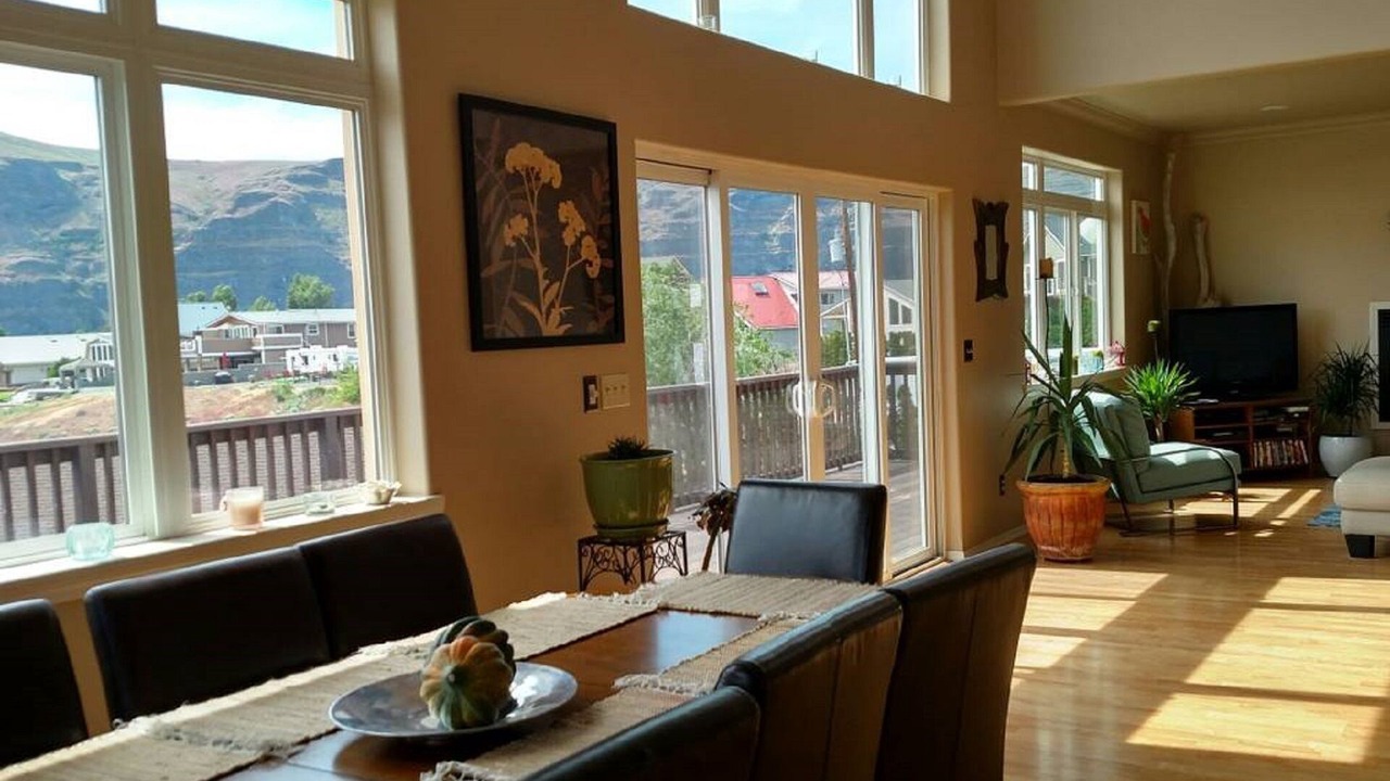 Photo of Bedroom in Sunland Estates
