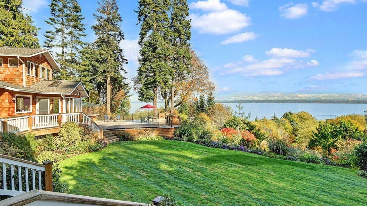 Photo of Outdoor in Rollingbay