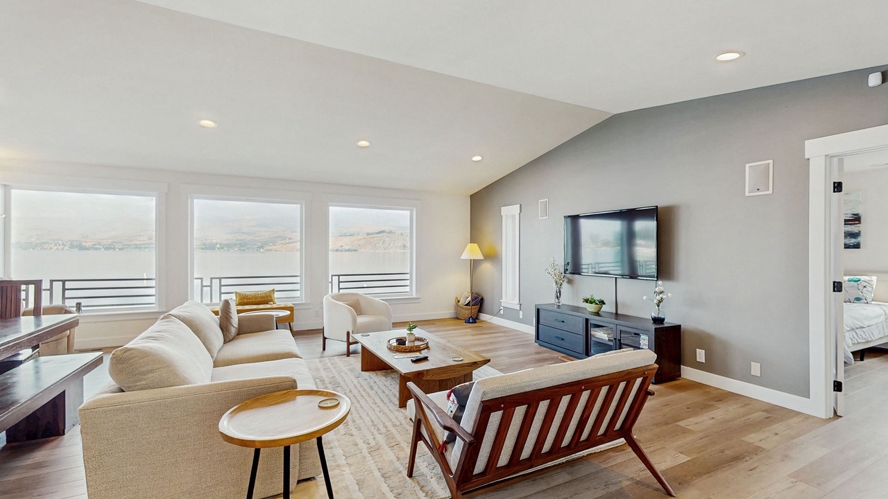 Photo of Livingroom in Chelan