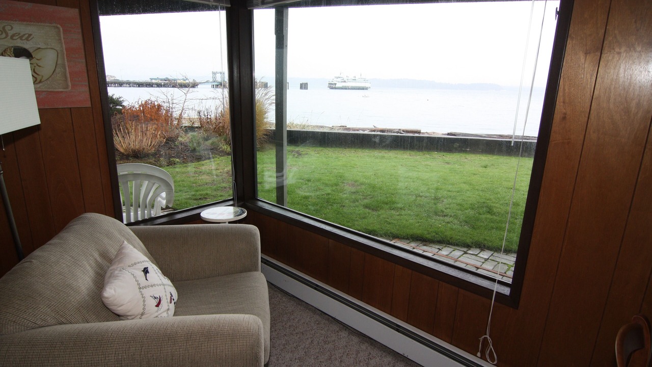Photo of Livingroom in West Seattle