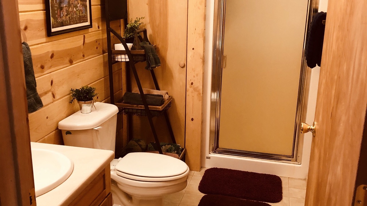 Photo of Bathroom in Donnelly
